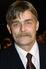 picture of actor Nicholas Campbell