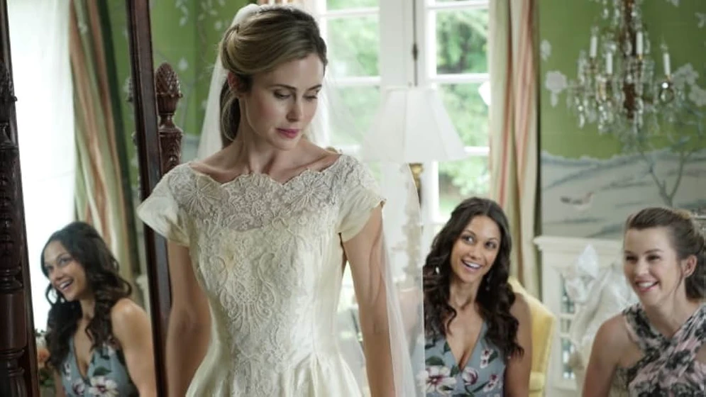 Kim Shaw, Anna Hutchison y Katie McCarty en el-secreto-de-los-davers