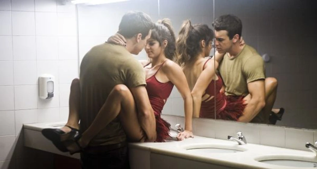 Clara Lago y Mario Casas en tengo-ganas-de-ti