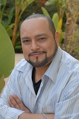picture of actor Rolando Molina