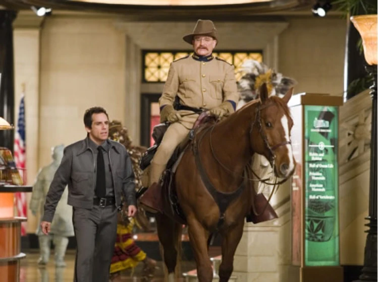 Robin Williams y Ben Stiller en noche-en-el-museo