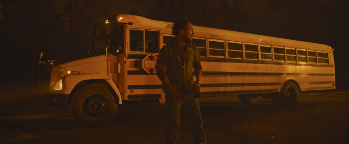 Matthew McConaughey en laberinto-en-llamas
