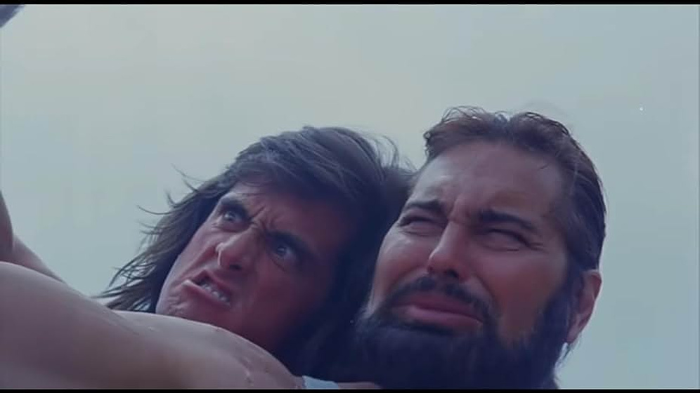Robert Z'Dar y Mathew Karedas en Samurai Cop