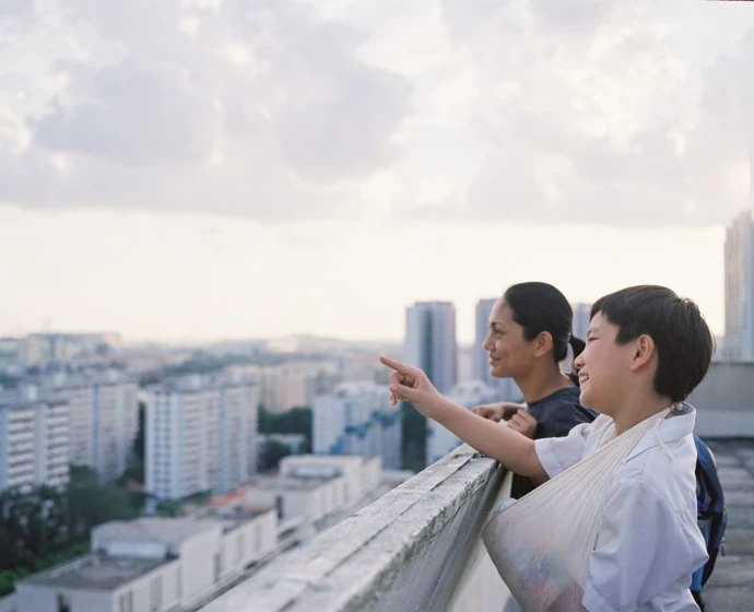 Angeli Bayani y Koh Jia Ler en retratos-de-familia