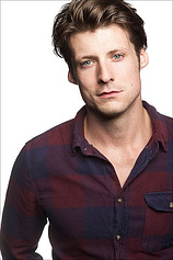 picture of actor Taylor Napier