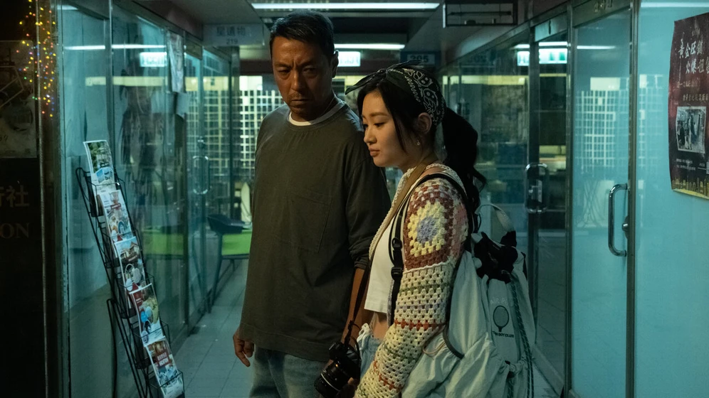Philip Keung y Candy Wong Ka Ching en possession-street