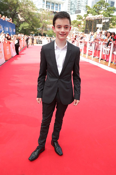 Lewis MacDougall en Un Monstruo viene a verme (Premiere en Toronto. Octubre 2016)