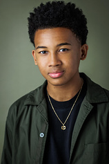 picture of actor Lennox Leacock