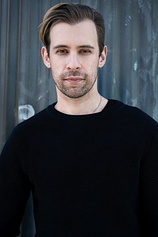 photo of person Chris Broadbent