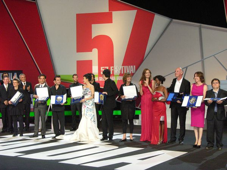 Imagen de Tonto quien lo lea (Clausura Festival San Sebastián)