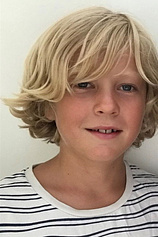 picture of actor Sam Walch