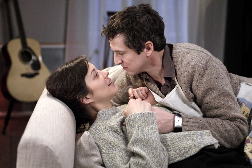 Marion Cotillard y Guillaume Canet en Cosas de la Edad
