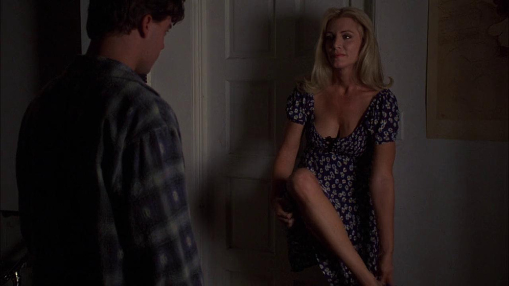 Shannon Tweed en una-mujer-sin-escrupulos