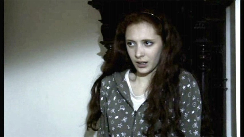 Scarlett Sabet en Huida al Infierno