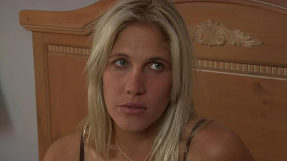 Tess McVicker en brain-dead-2007