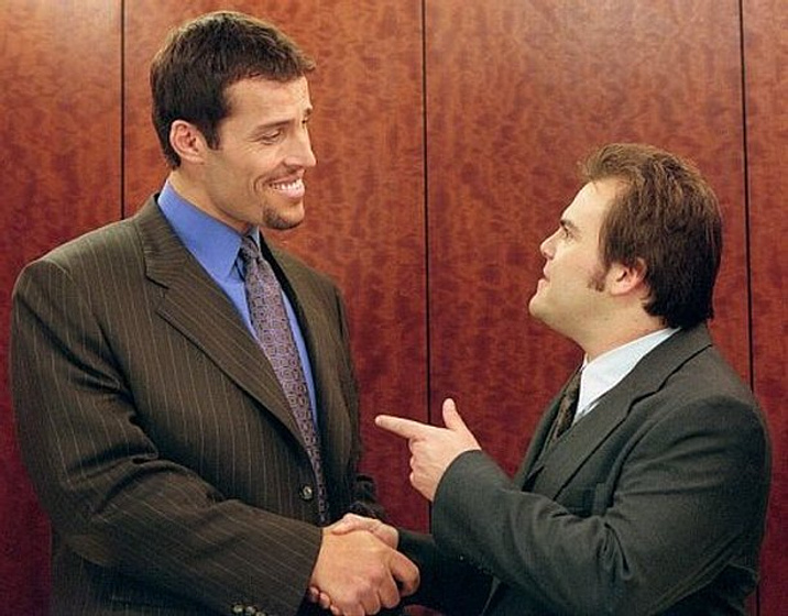 Jack Black y Anthony Robbins en Amor Ciego