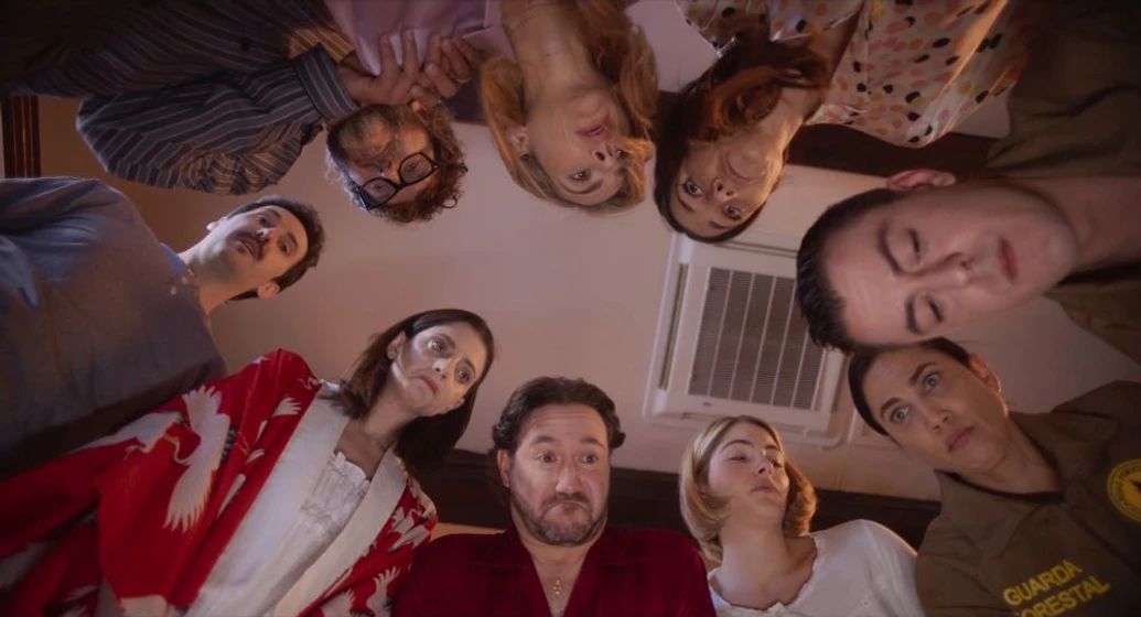 Macarena Gómez, Kira Miró, Carlos Santos, Julián López, Toni Acosta, Mariam Hernández, Andrea Duro, Víctor Palmero y Salva Reina en todos-lo-hacen