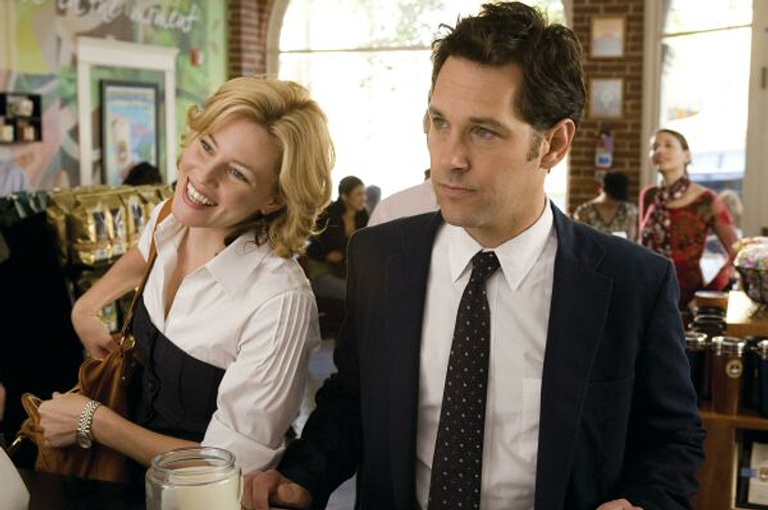 Elizabeth Banks y Paul Rudd en Mal ejemplo