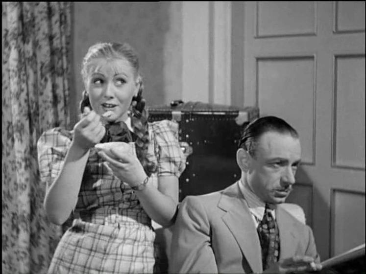 Lilia Dale y Umberto Melnati en bajo-aristocratico-disfraz
