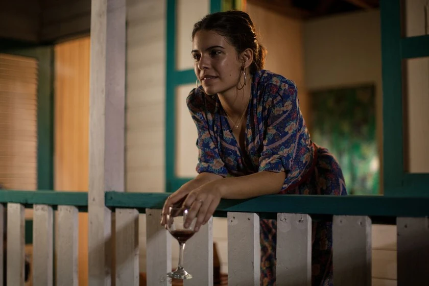 Claudia Traisac en Escobar: Paraíso perdido