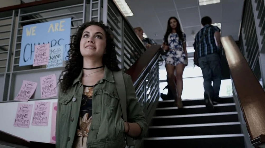 Meg DeLacy en f-the-prom