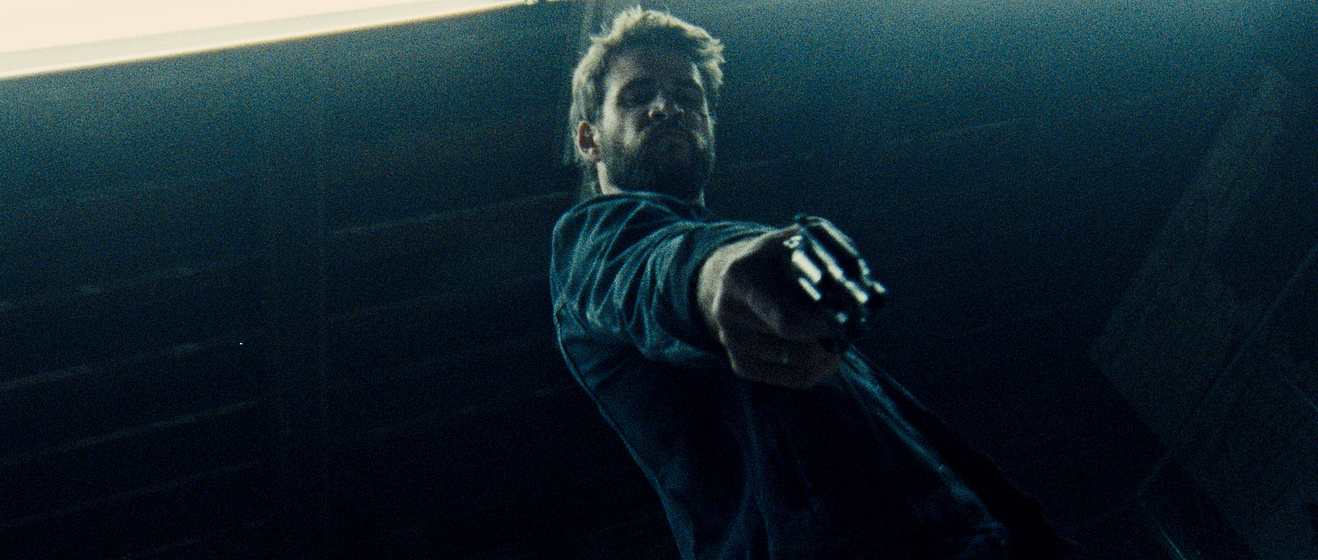 Liam Hemsworth en El Informante: Killerman