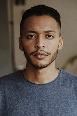 picture of actor Esteban Caicedo