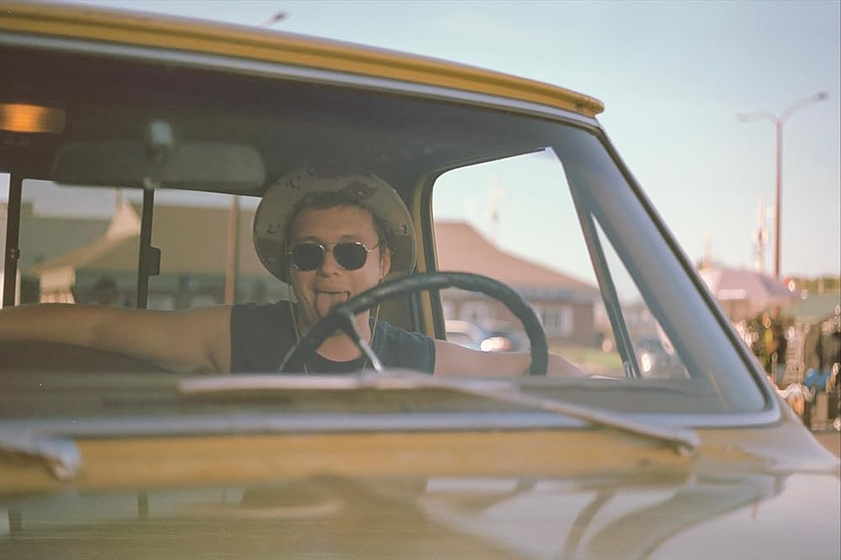 Nick Robinson en el-ambigu