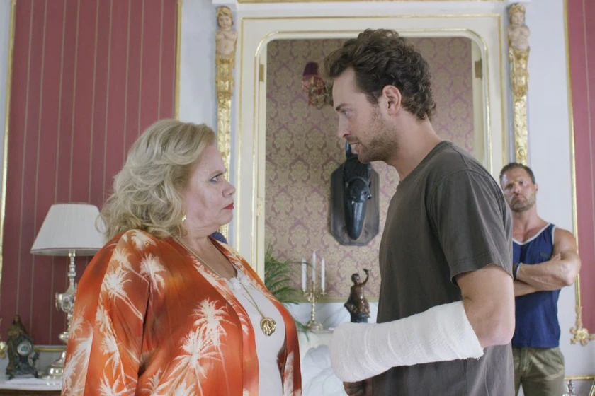 Carmina Barrios y Peter Vives en mil-cosas-que-haria-por-ti