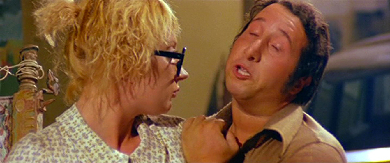 Alvaro Vitali y Angela Doria en La Colegiala