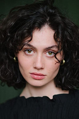 picture of actor Julia Novohradsky