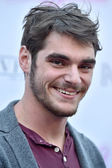 picture of actor RJ Mitte
