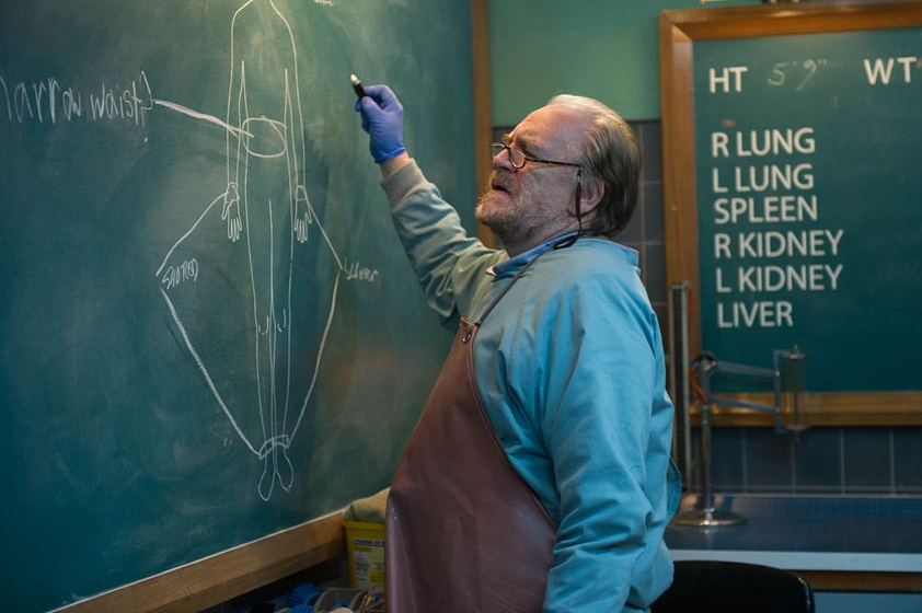 Brian Cox en La Autopsia de Jane Doe