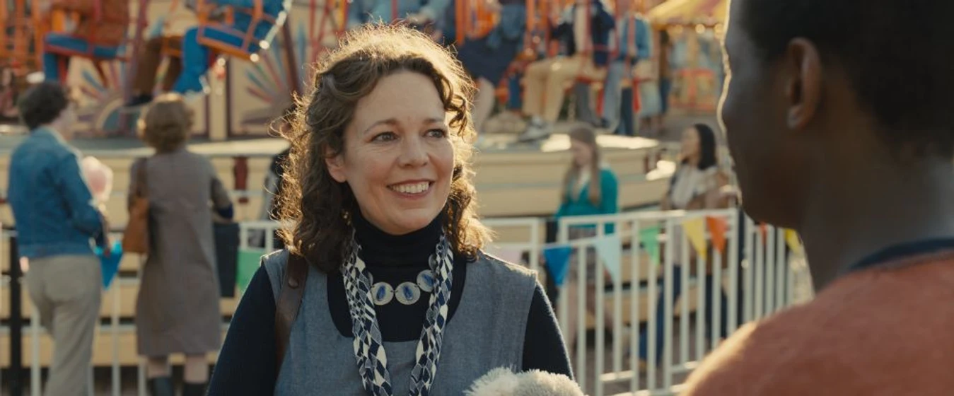 Olivia Colman en el-imperio-de-la-luz