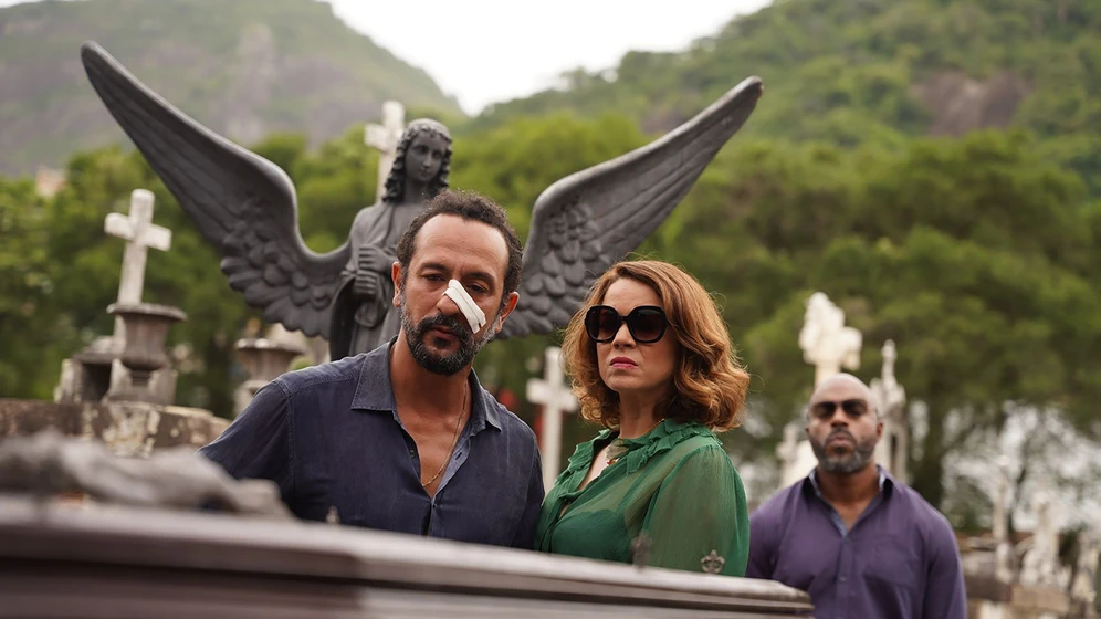Irandhir Santos y Leandra Leal en carnival-is-over