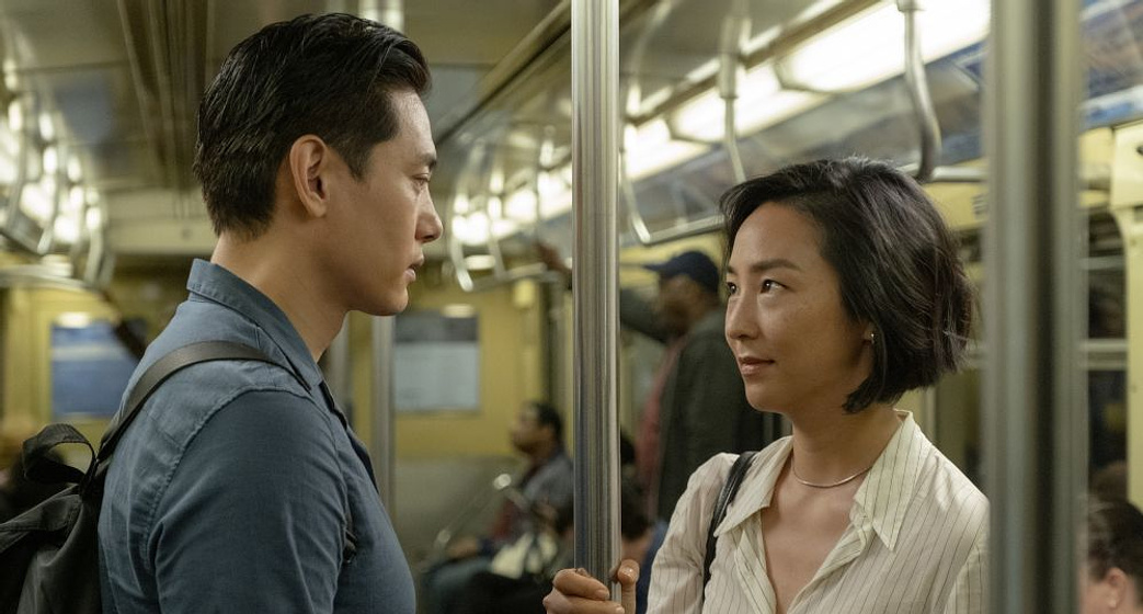 Greta Lee y Teo Yoo en Vidas Pasadas