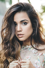 picture of actor Summer Bishil