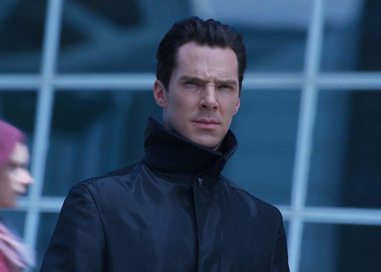 Benedict Cumberbatch en Star Trek. En la oscuridad
