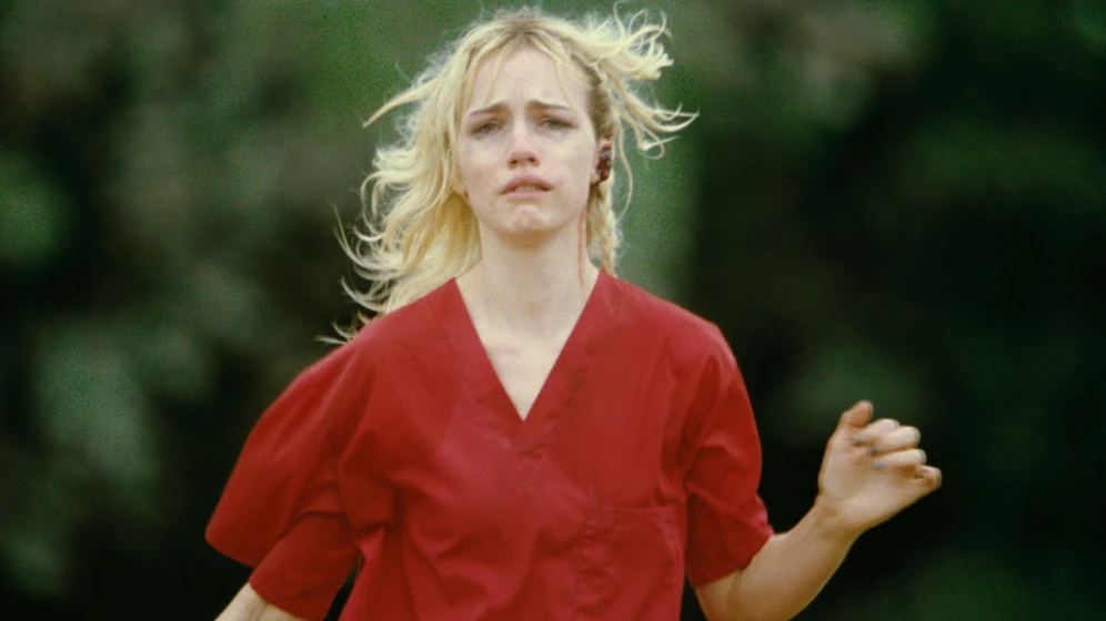 Willa Fitzgerald en strange-darling