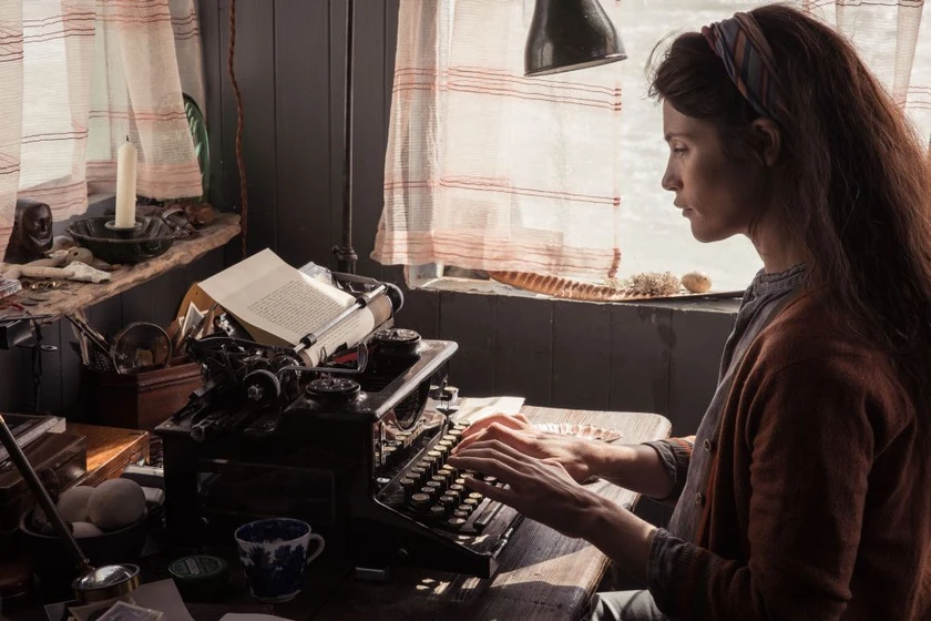 Gemma Arterton en en-busca-de-summerland