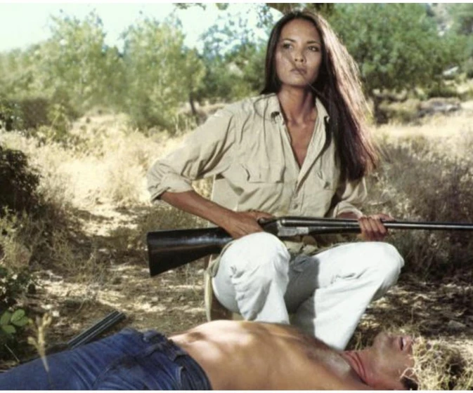 Laura Gemser en operacion-nicaragua