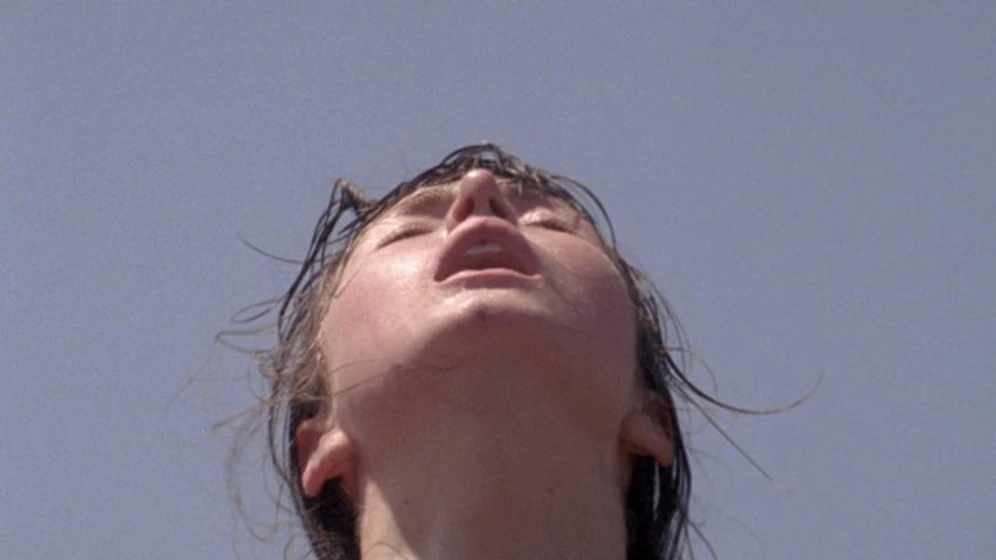 Kate Lyn Sheil en sun-don-t-shine