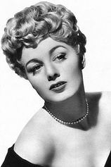 photo of person Shelley Winters