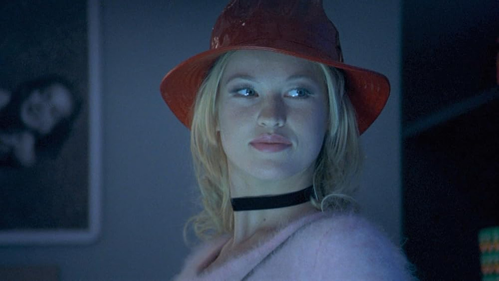 Yuliya Mayarchuk en Trasgredire