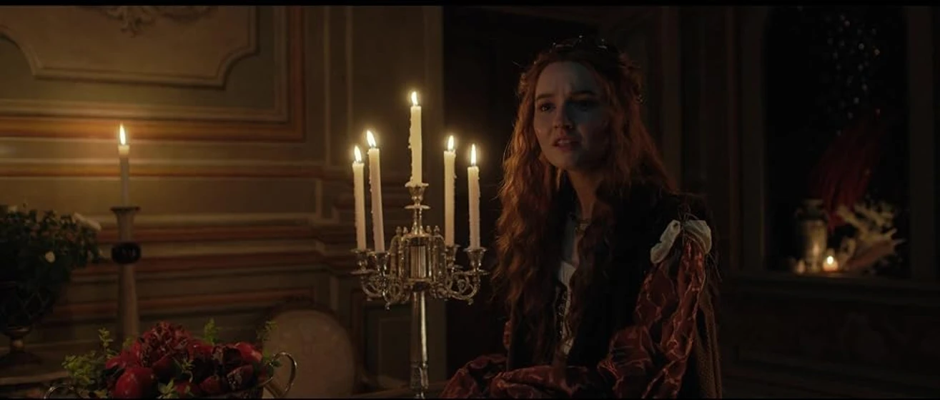 Kaitlyn Dever en rosalina