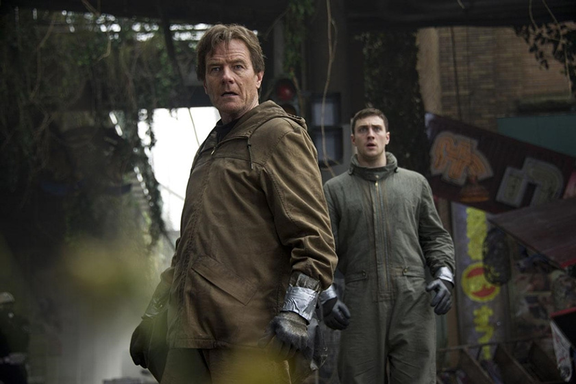 Aaron Taylor-Johnson y Bryan Cranston en Godzilla (2014)