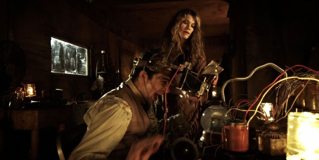 Heather Doerksen y Billy Marchenski en Alchemy and Other Imperfections
