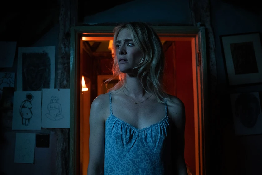 Mackenzie Davis en no-hables-con-extranos