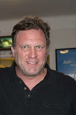 picture of actor Jonathan Loughran