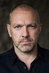 picture of actor Bob Cryer